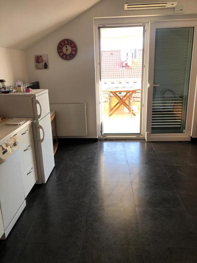 Apartments Villa Lili Lovetovo Vodice Eksteriør bilde
